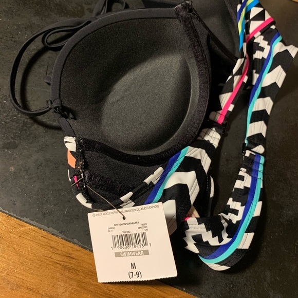 Swimsuit top - Picture 3 of 3